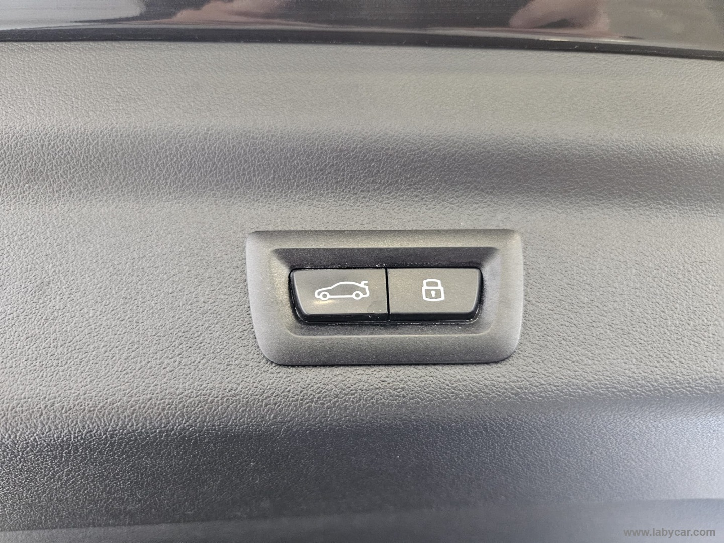 X1 xDrive 20d xLine - immagine 10