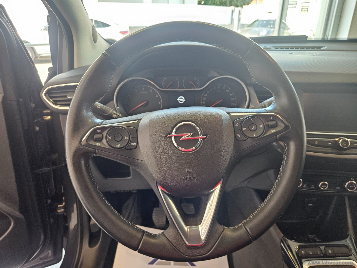 Crossland 1.2 T. 12V 110 CV S&S Elegance - immagine 10