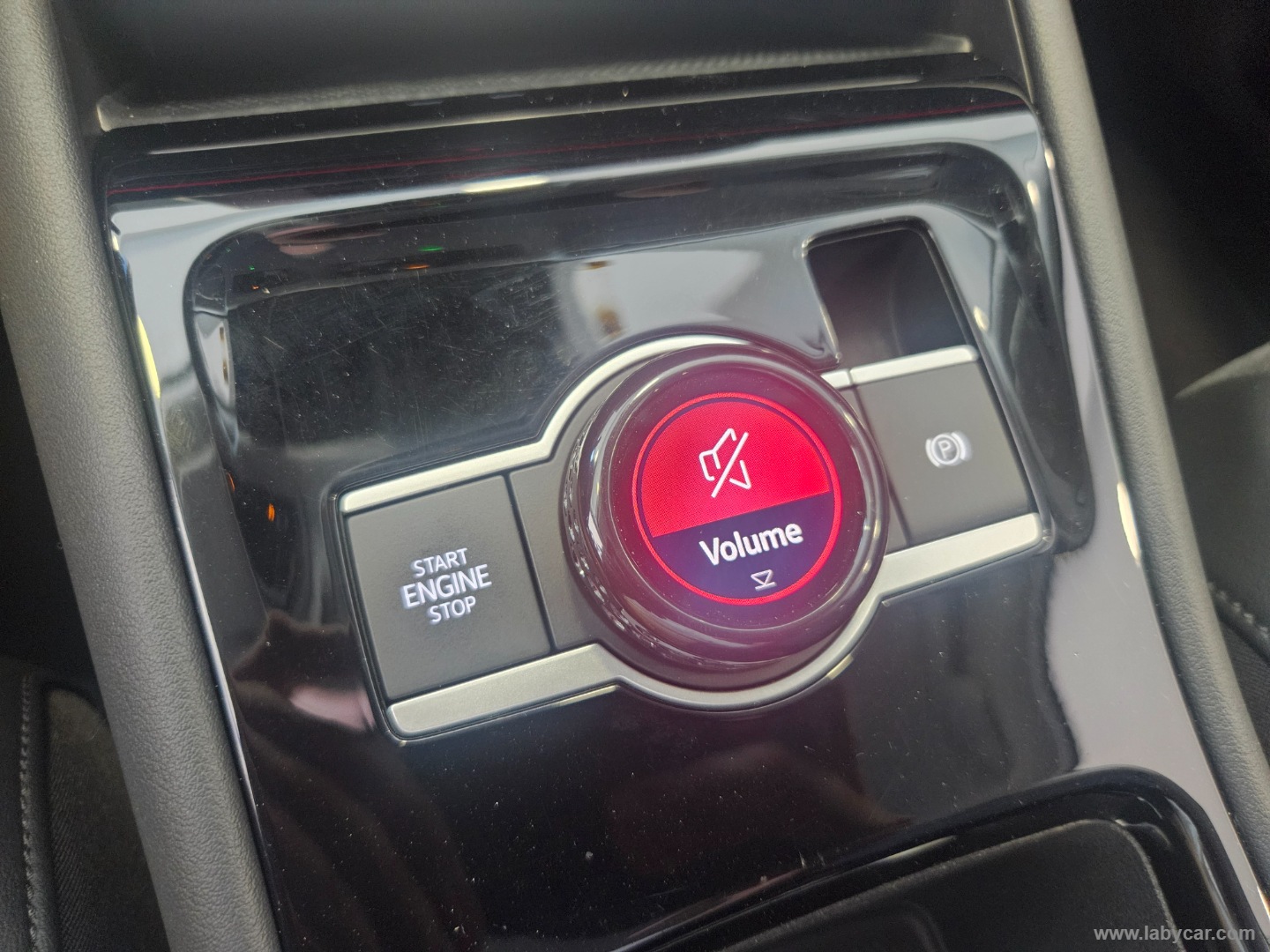 Tiguan 2.0 TDI 150 CV DSG Elegance - immagine 10
