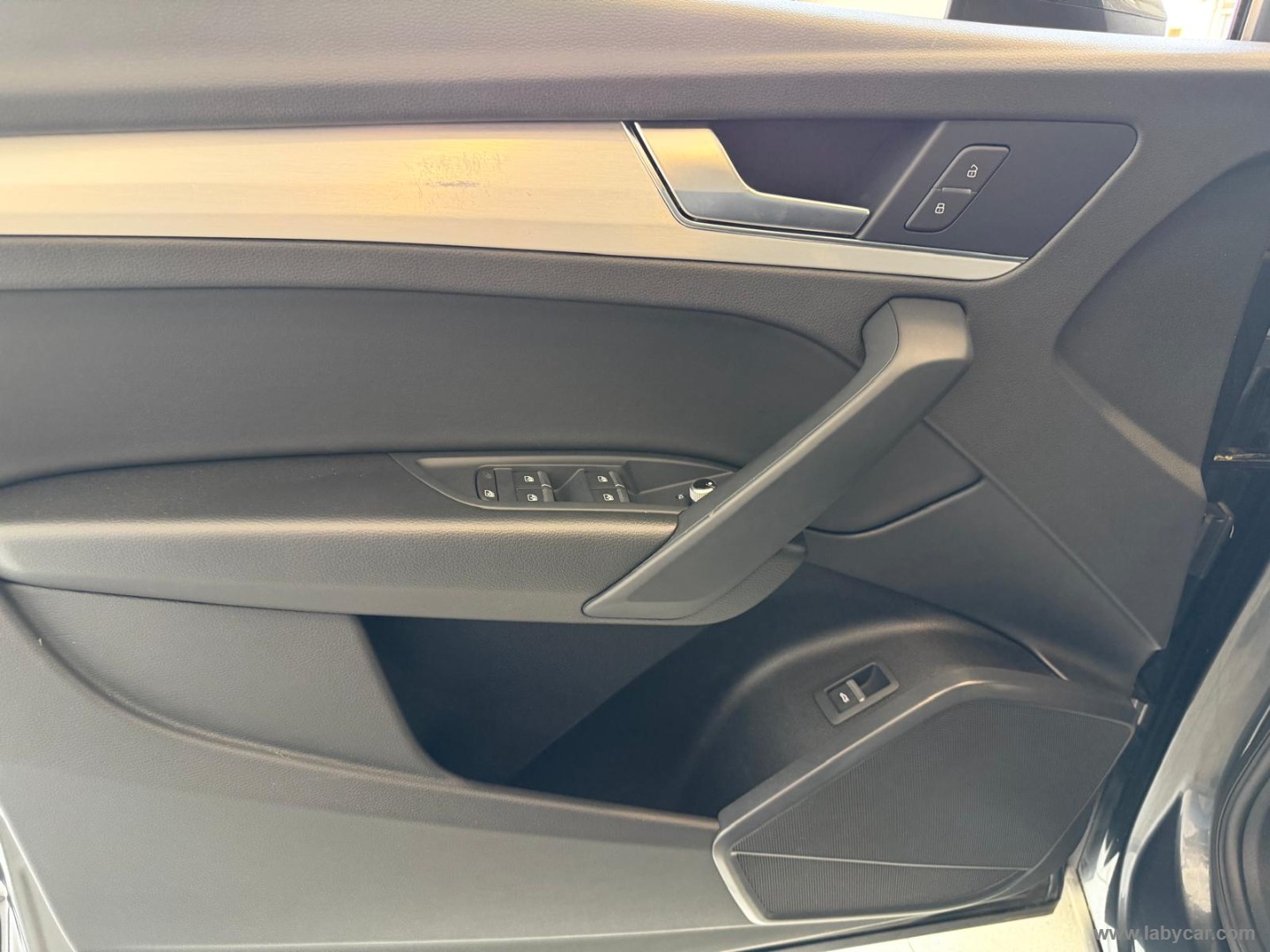 Q5 40 TDI 204CV qu. S tr. S line - immagine 10