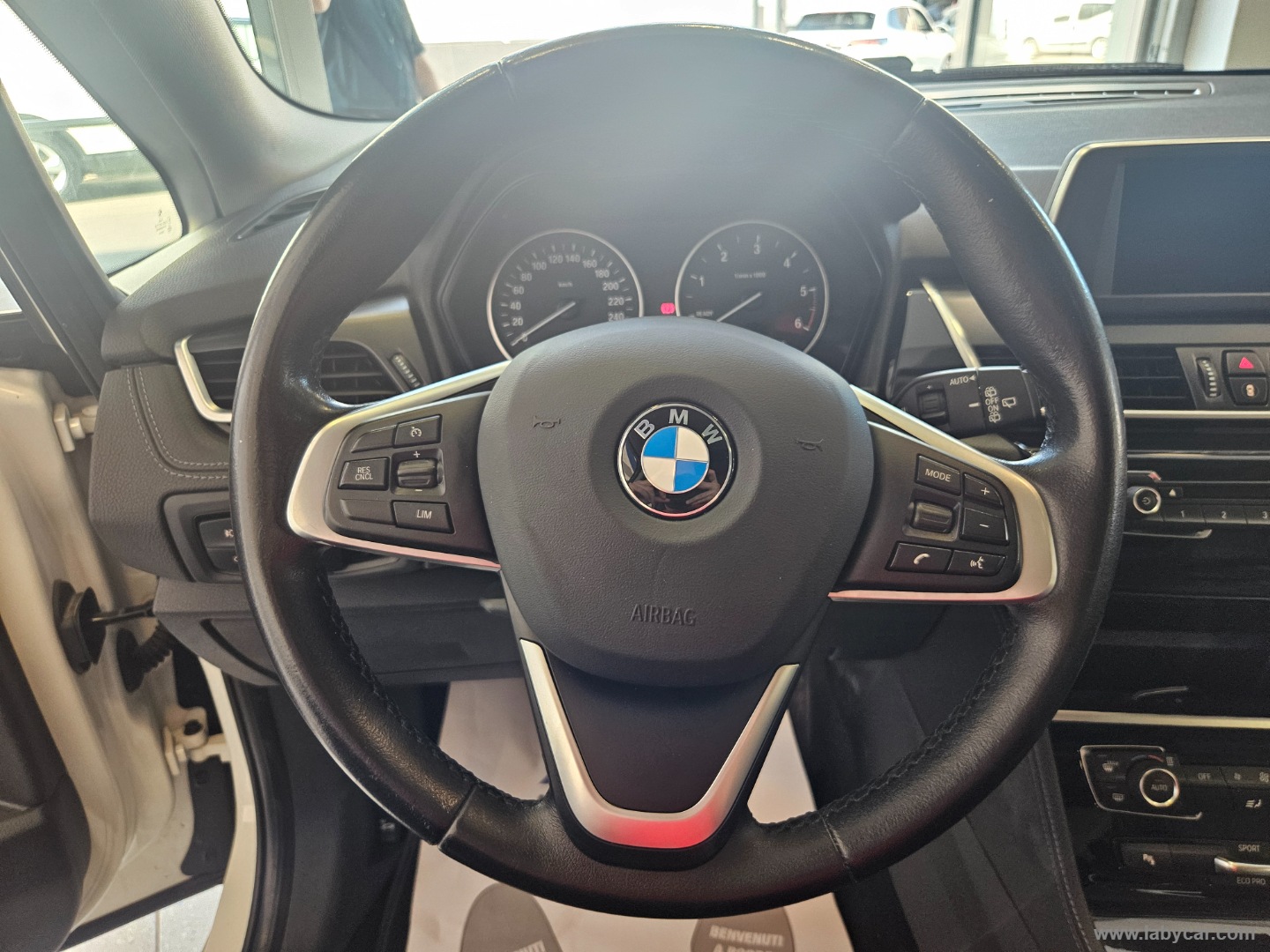 218d Active Tourer Sport - immagine 10