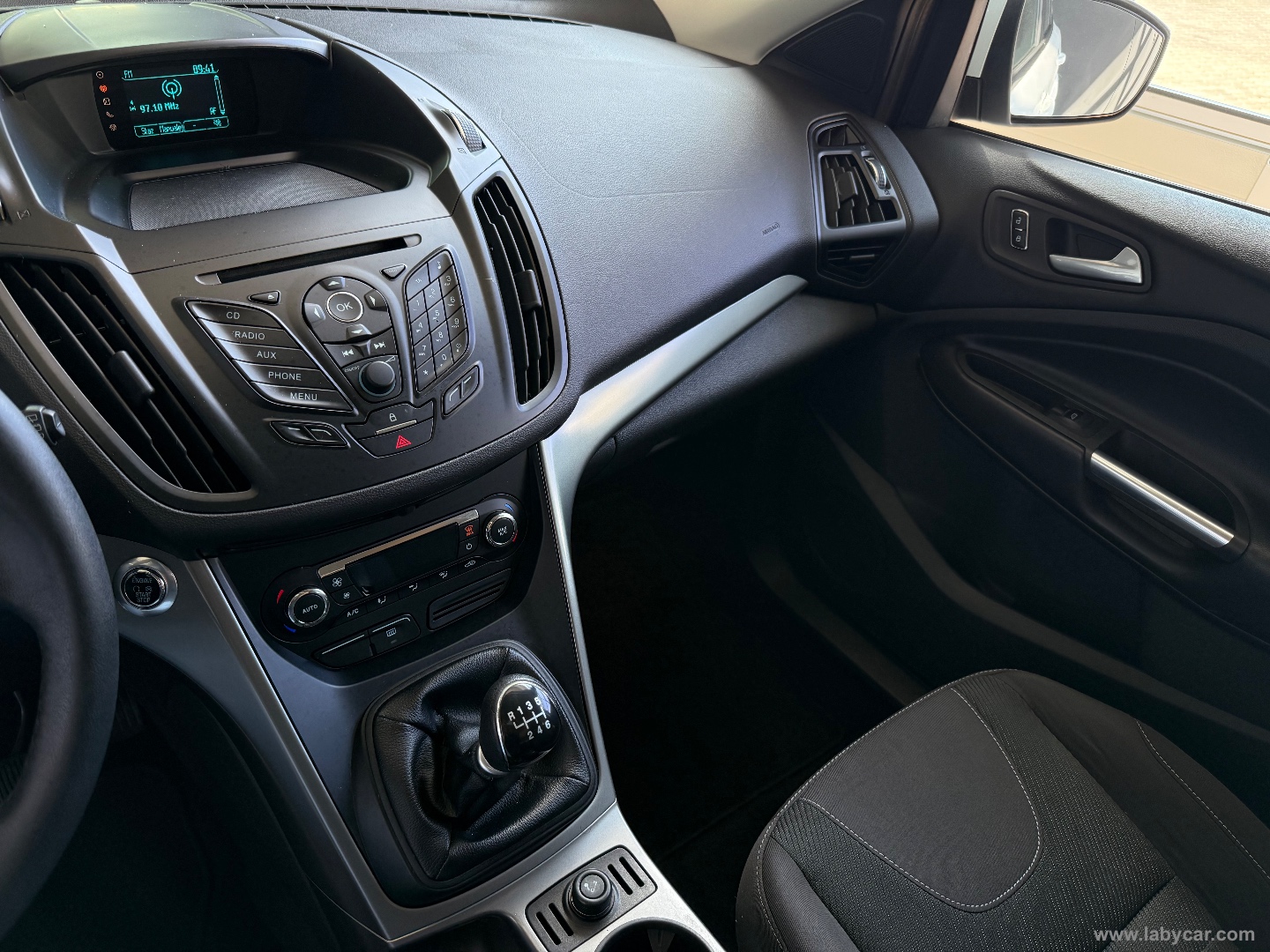 Kuga 2.0 TDCI 140 CV 2WD Titanium - immagine 10