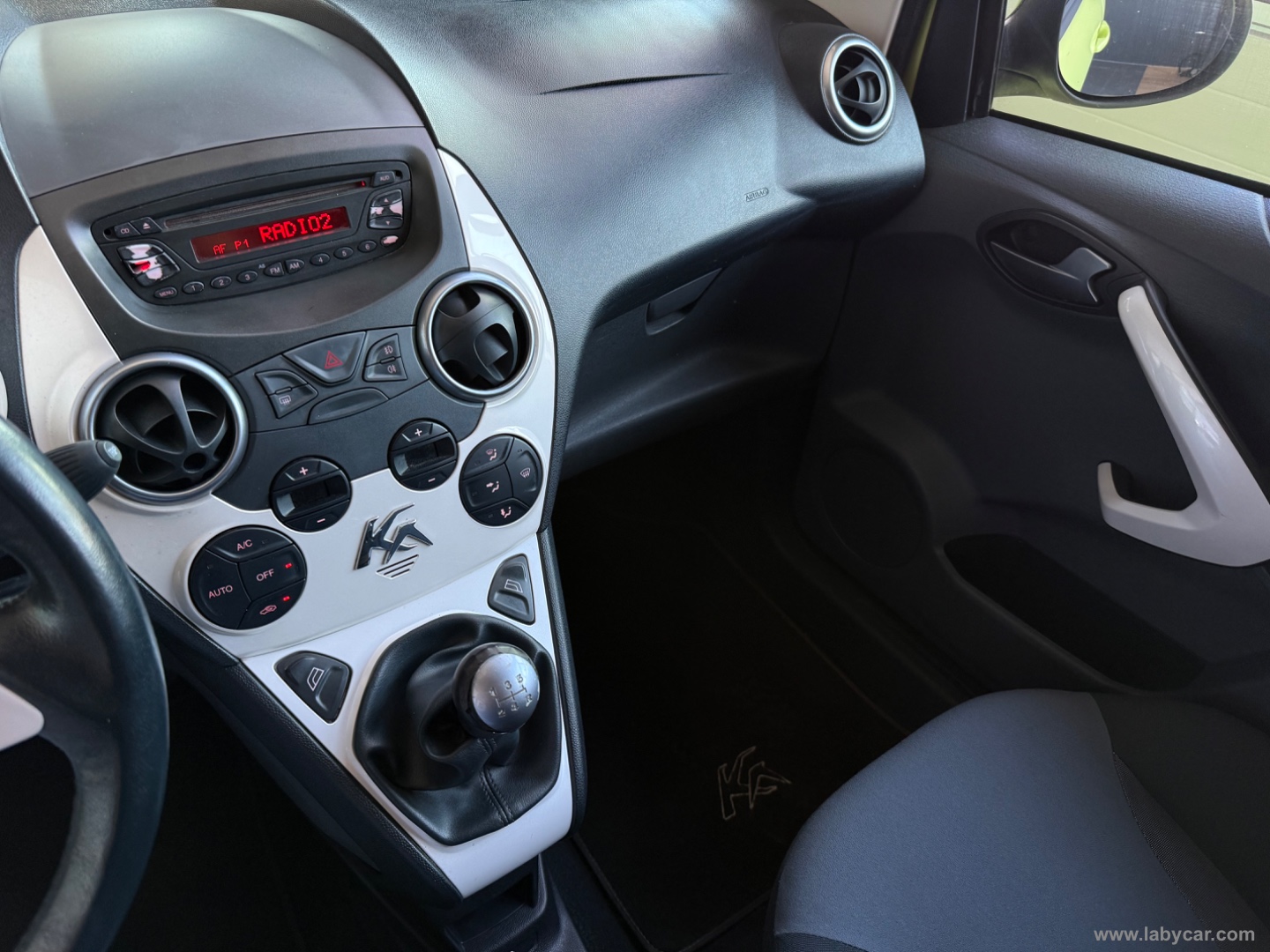 Ka 1.2 8V 69 CV Titanium - immagine 10