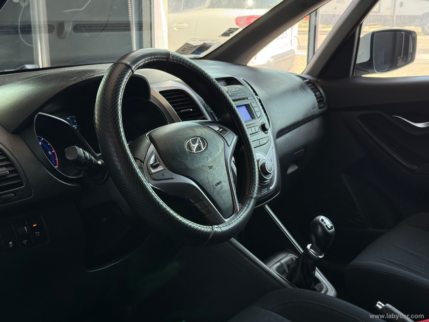 ix20 1.4 CRDI 77 CV Comfort - immagine 10