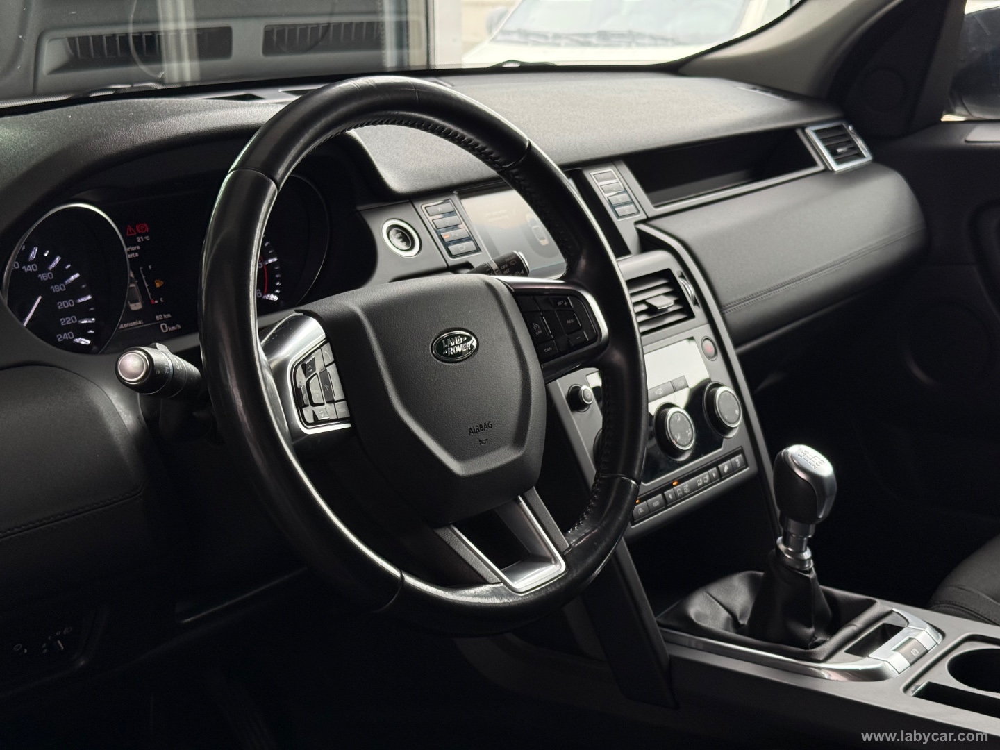 Discovery Sport 2.0 TD4 150 CV HSE - immagine 10