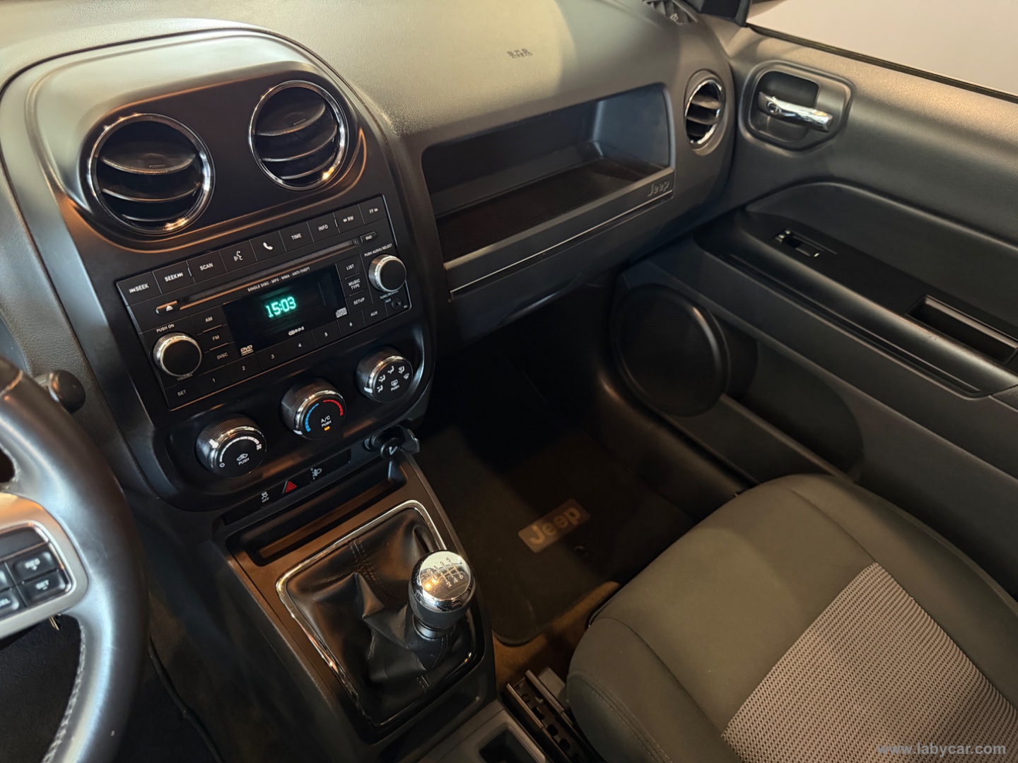 Compass 2.2 CRD Limited Black Edition - immagine 10