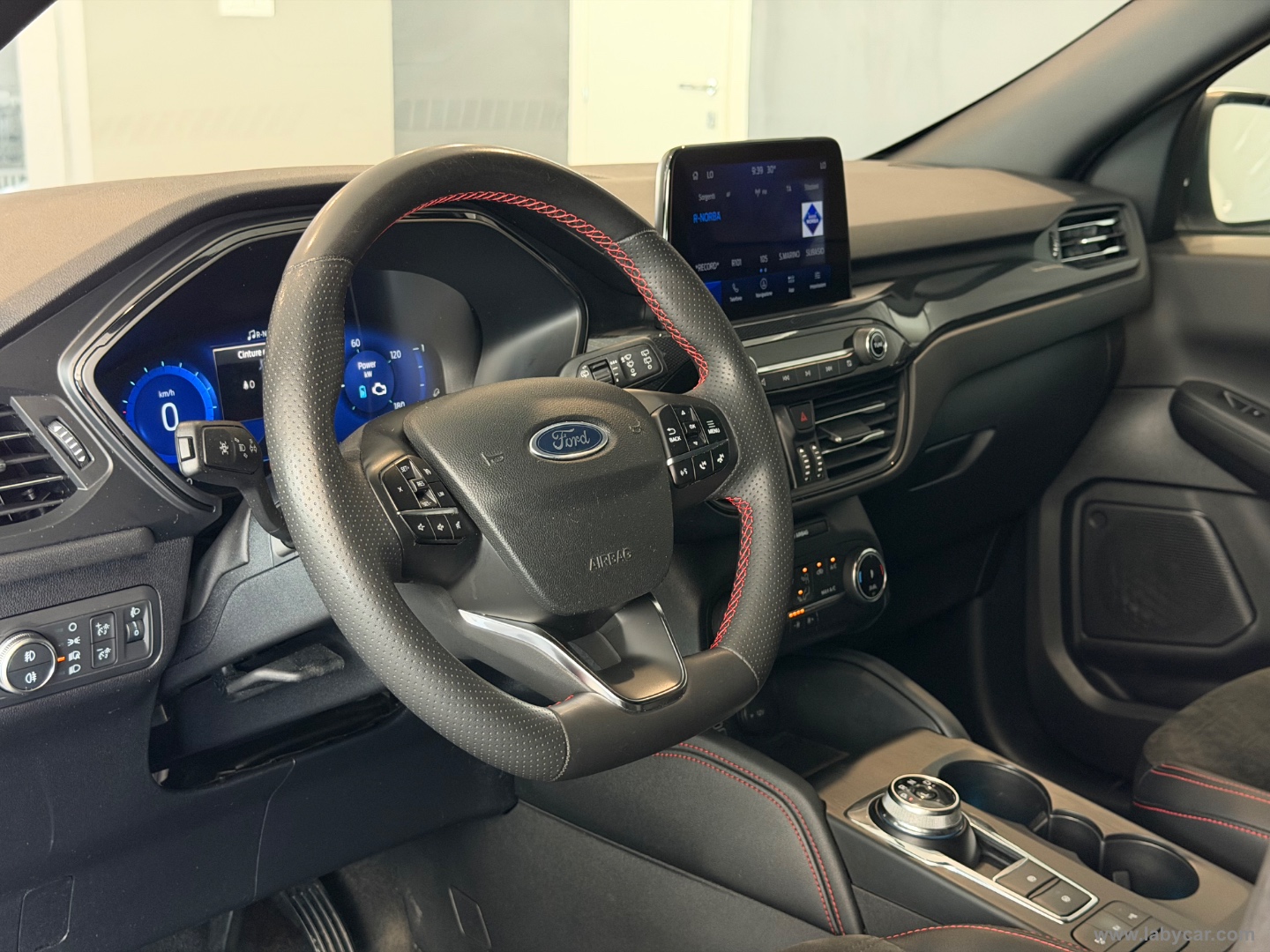 Kuga 2.5 Plug In Hybr 225 CVT 2WD ST-L.X - immagine 10