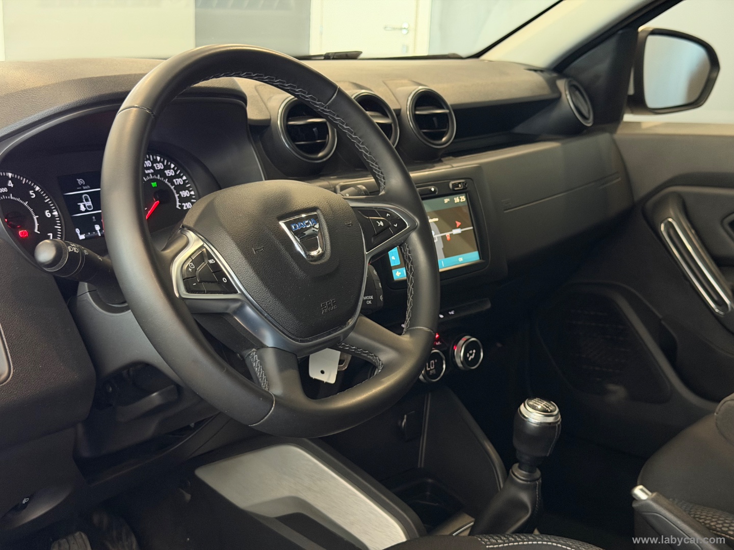 Duster 1.0 TCe 100 CV ECO-G 4x2 Prestige - immagine 10