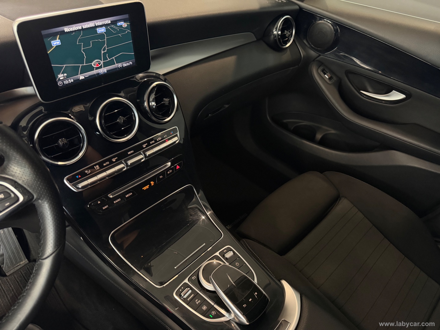 GLC 250 d 4Matic Exclusive - immagine 10