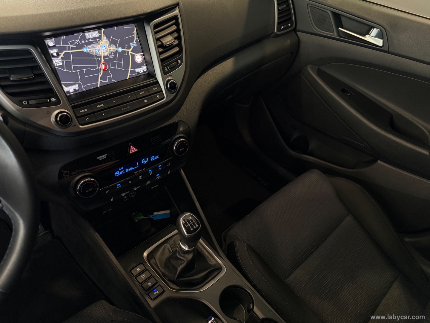 Tucson 1.7 CRDi Classic - immagine 10