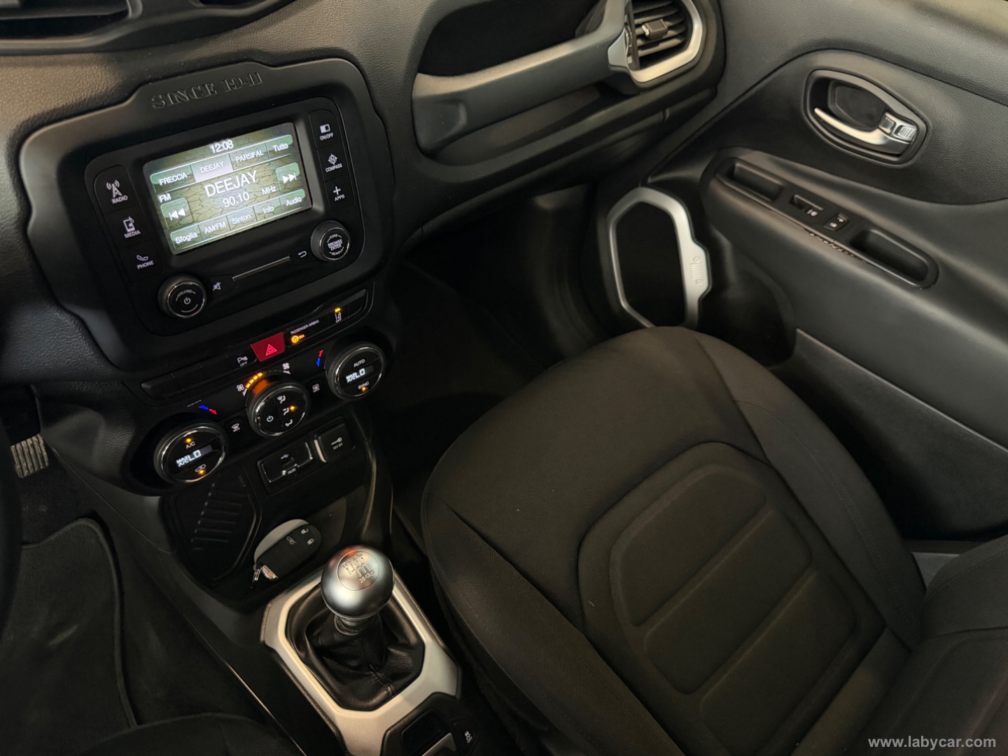 Renegade 1.6 Mjt 120CV Limited - immagine 10