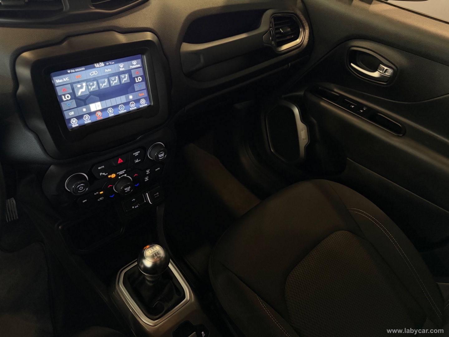 Renegade 1.6 Mjt 130CV Limited - immagine 10
