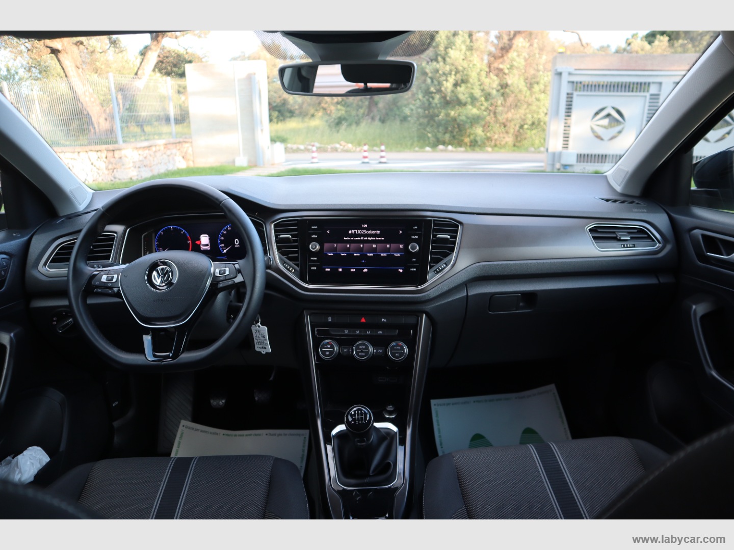 T-Roc 1.6 TDI SCR Advanced BlueMot.Tech. - immagine 10
