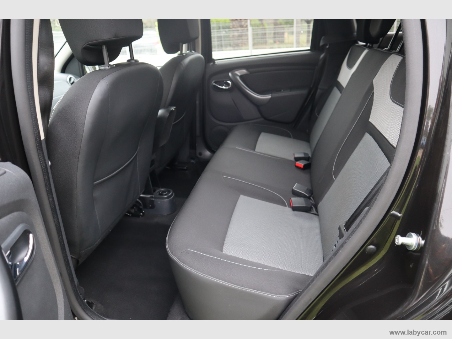 Duster 1.6 115 CV S&S 4x2 GPL Lauréate - immagine 10