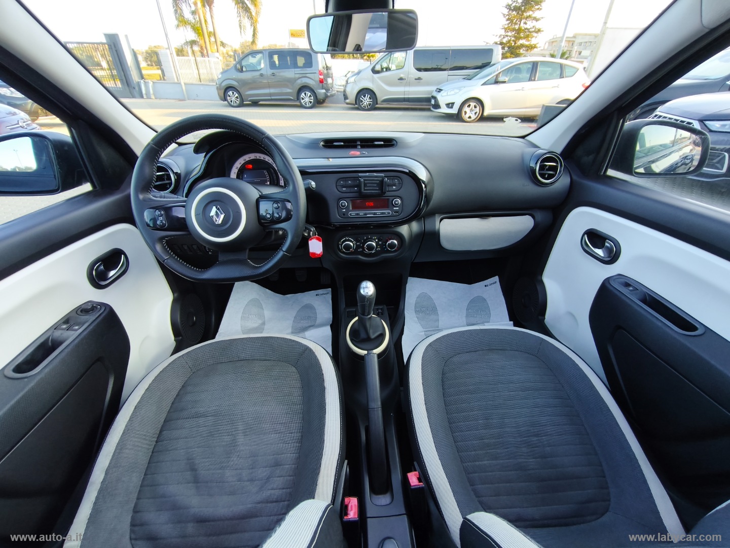Twingo 1.0 SCe S&S Energy Openair - immagine 10