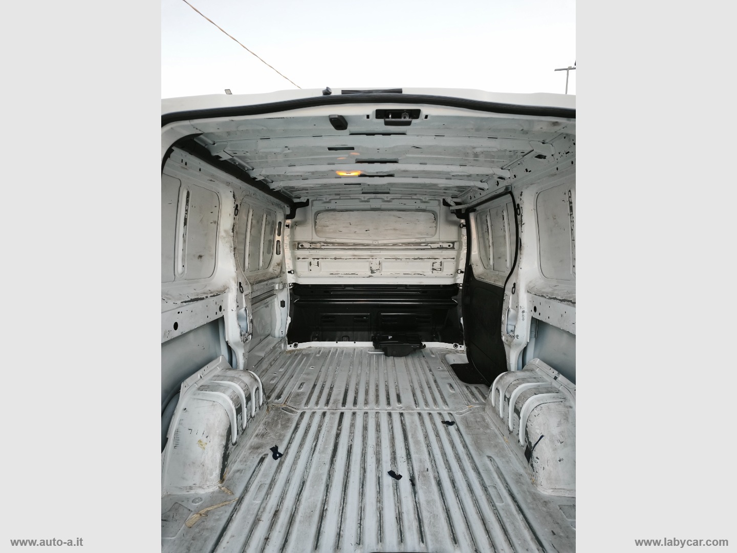 TRAFIC 2.0 DCI 130CV FURGONE ADVANCE - immagine 10