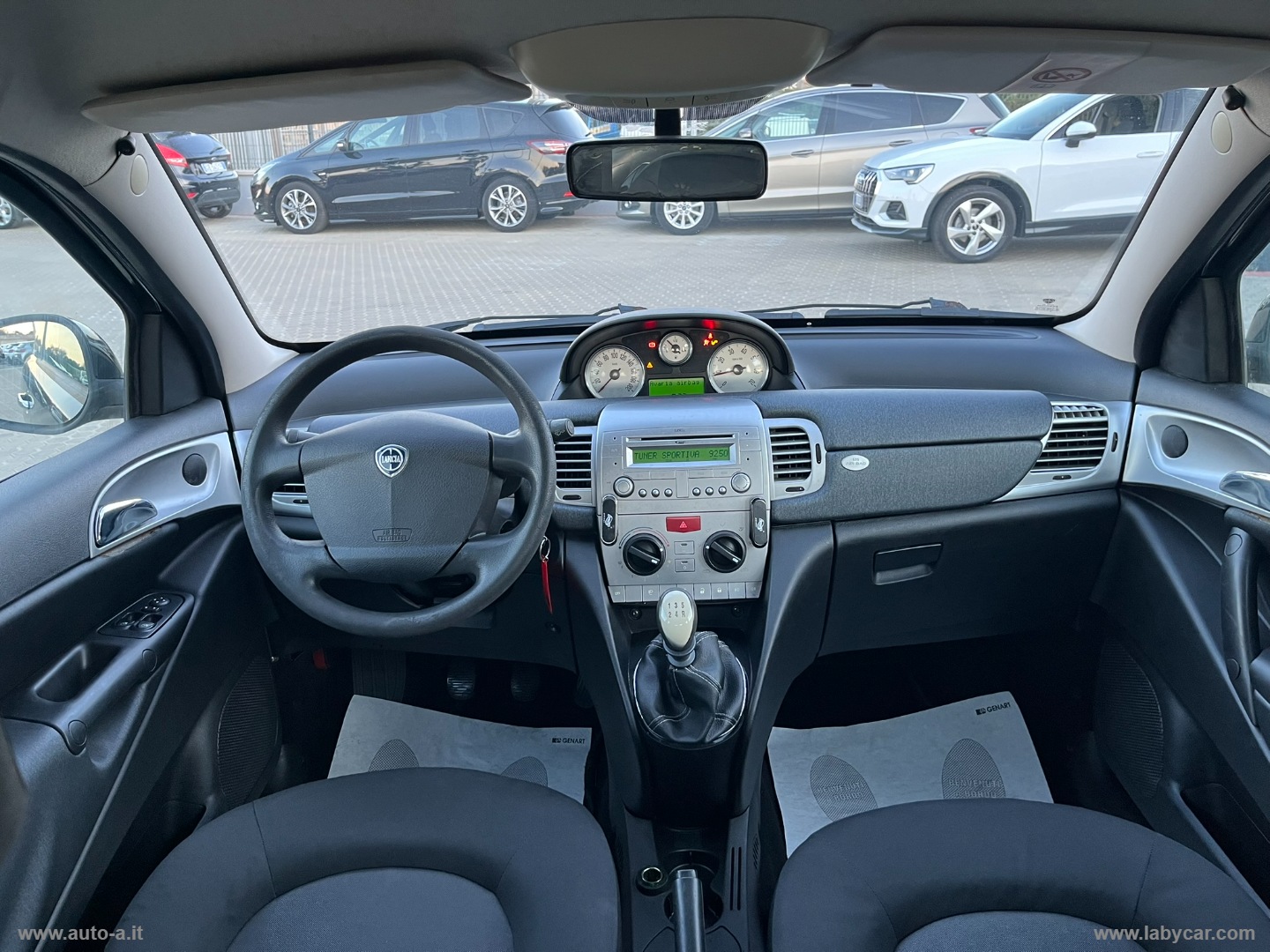 Ypsilon 1.2 69 CV Platinum - immagine 10
