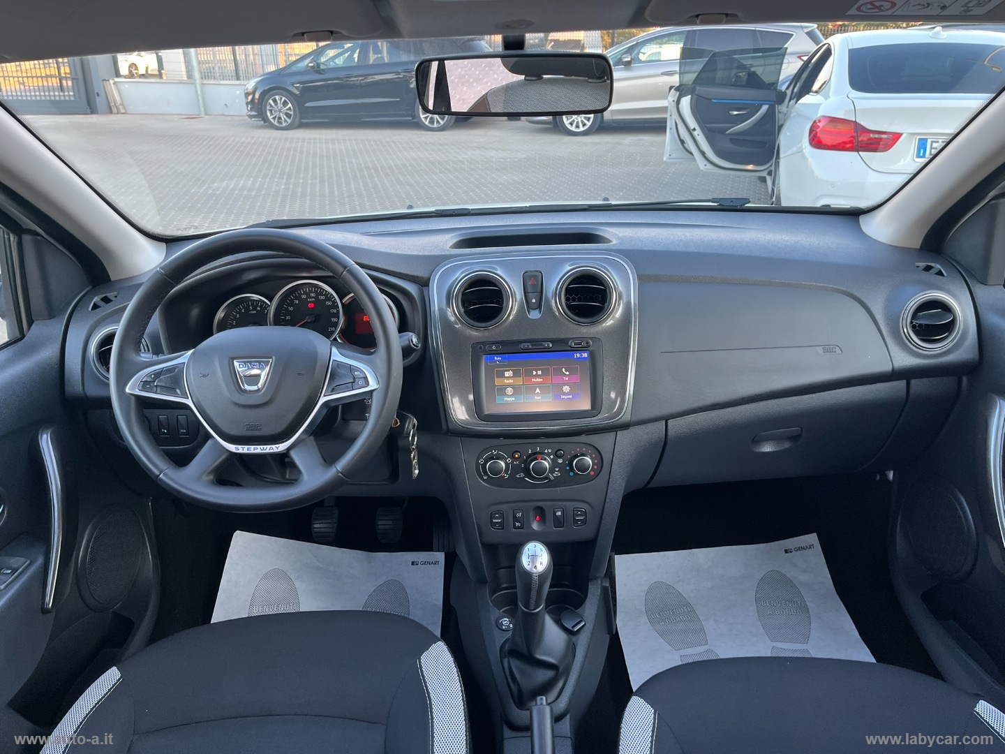 Sandero Stepway 0.9 TCe 12V T-GPL 90 S&S - immagine 10