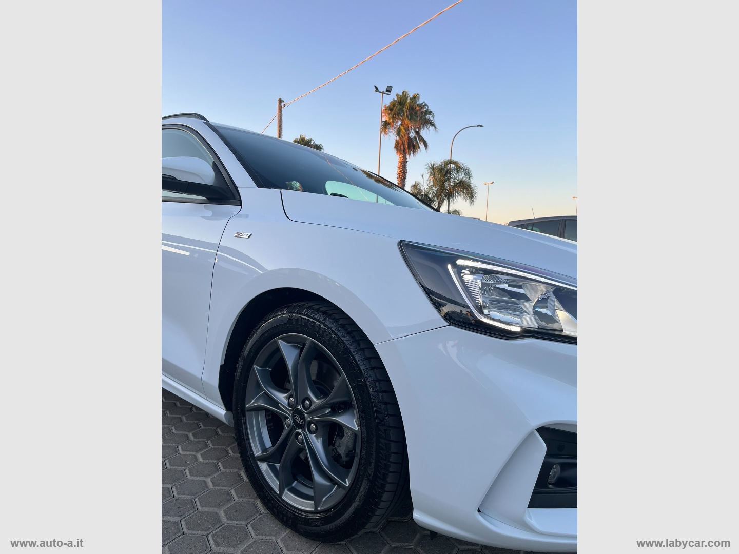 Focus 1.5 EcoBlue 120CV aut. SW ST-LINE - immagine 10