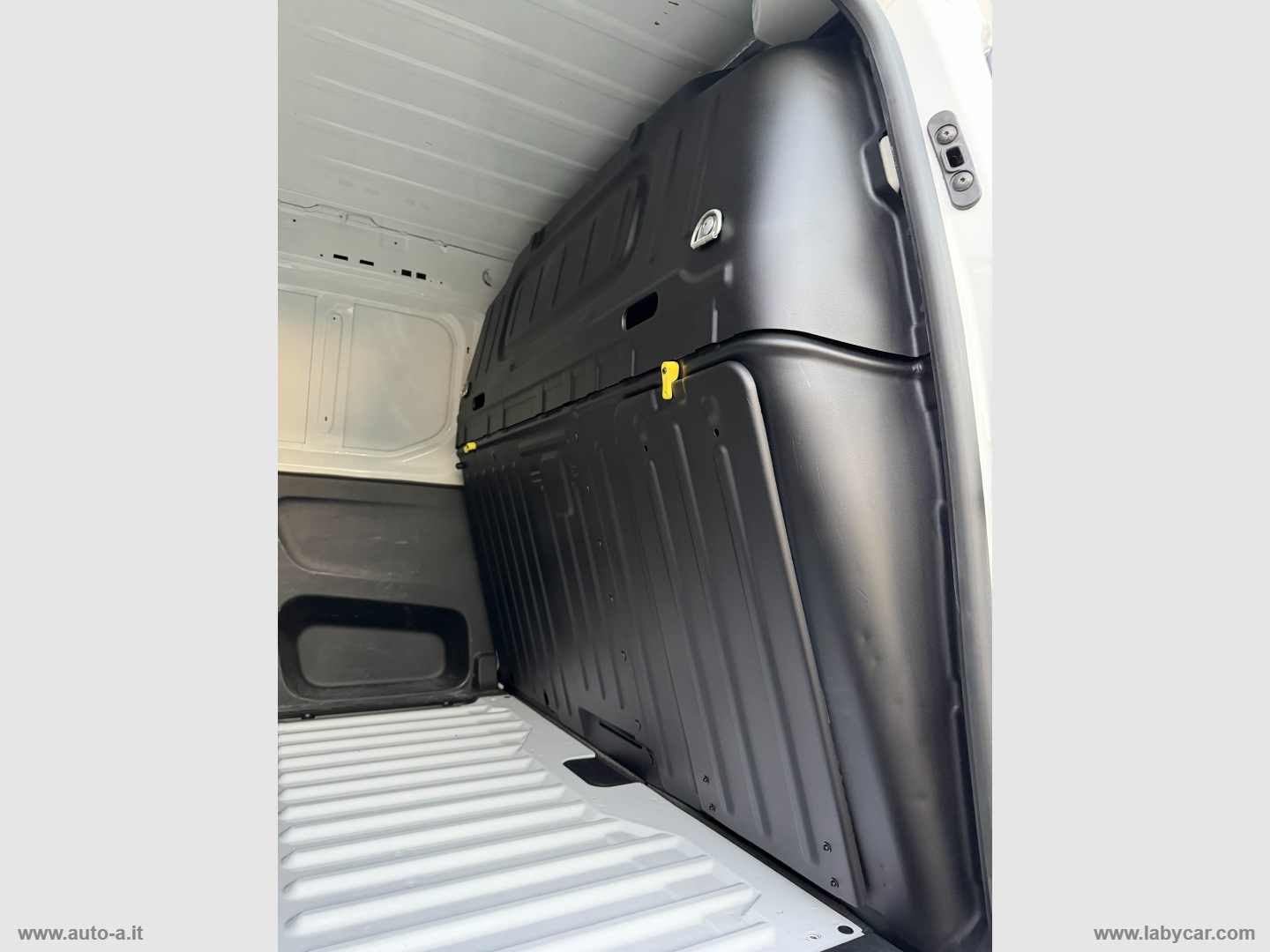 Berlingo BlueHDi 100 CV 3 POSTI - immagine 10