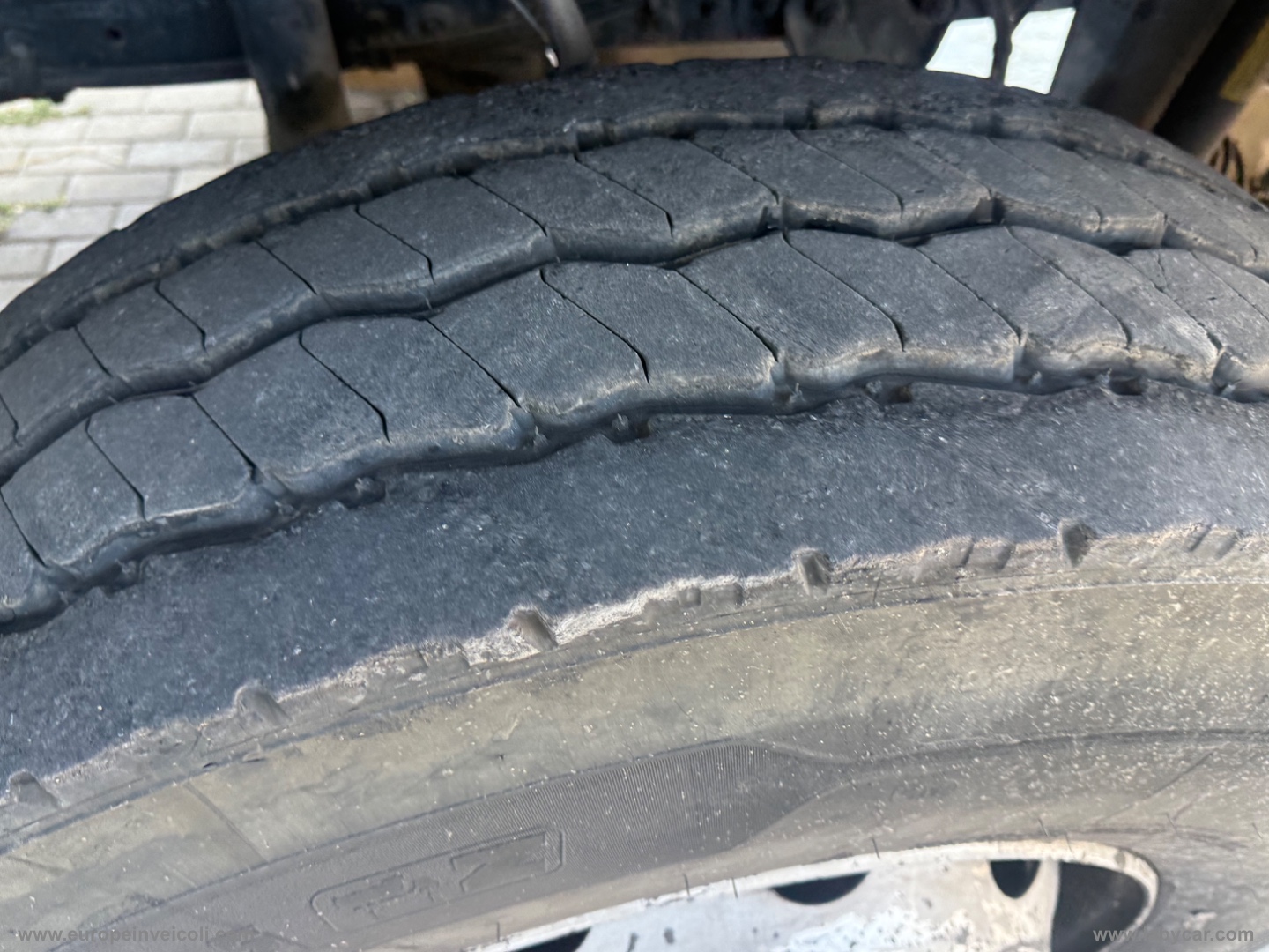 STRALIS 410 - 4 ASSI RIBALTABILE VASCA - immagine 10