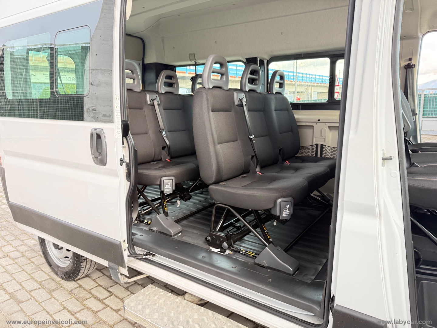 Ducato 33 2.2 Mjt 140 PM-TM Combi - immagine 10