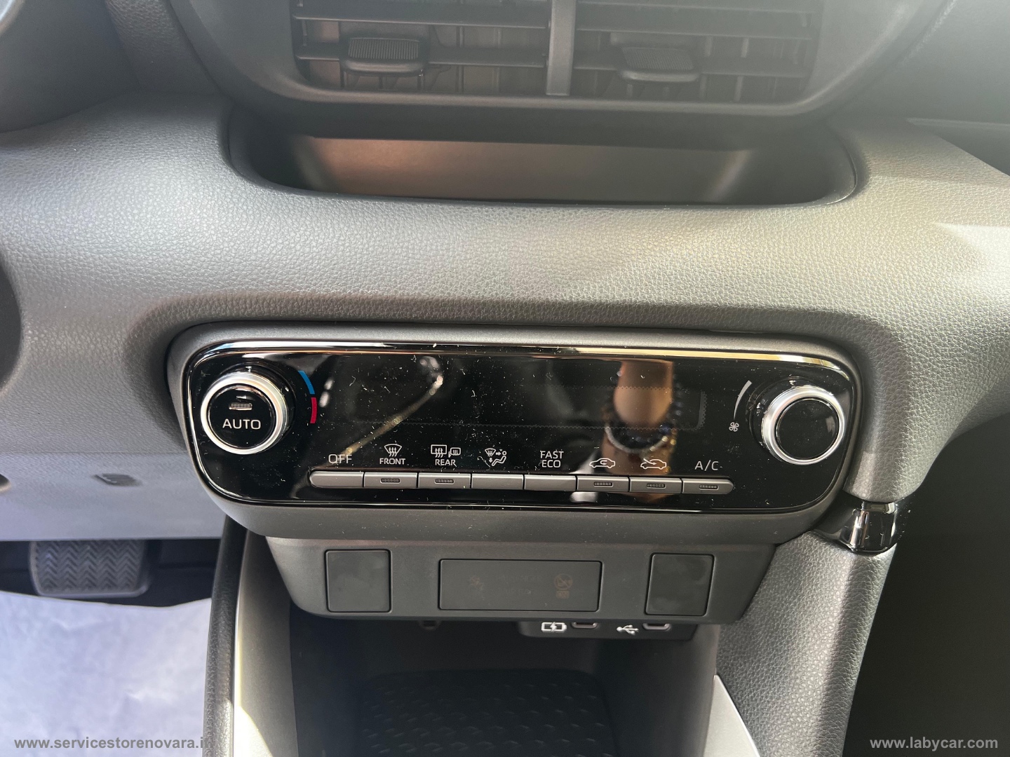 Yaris 1.5 Hybrid 5p. Yaris KM0 IN PRONTA CONSEGNA - immagine 10
