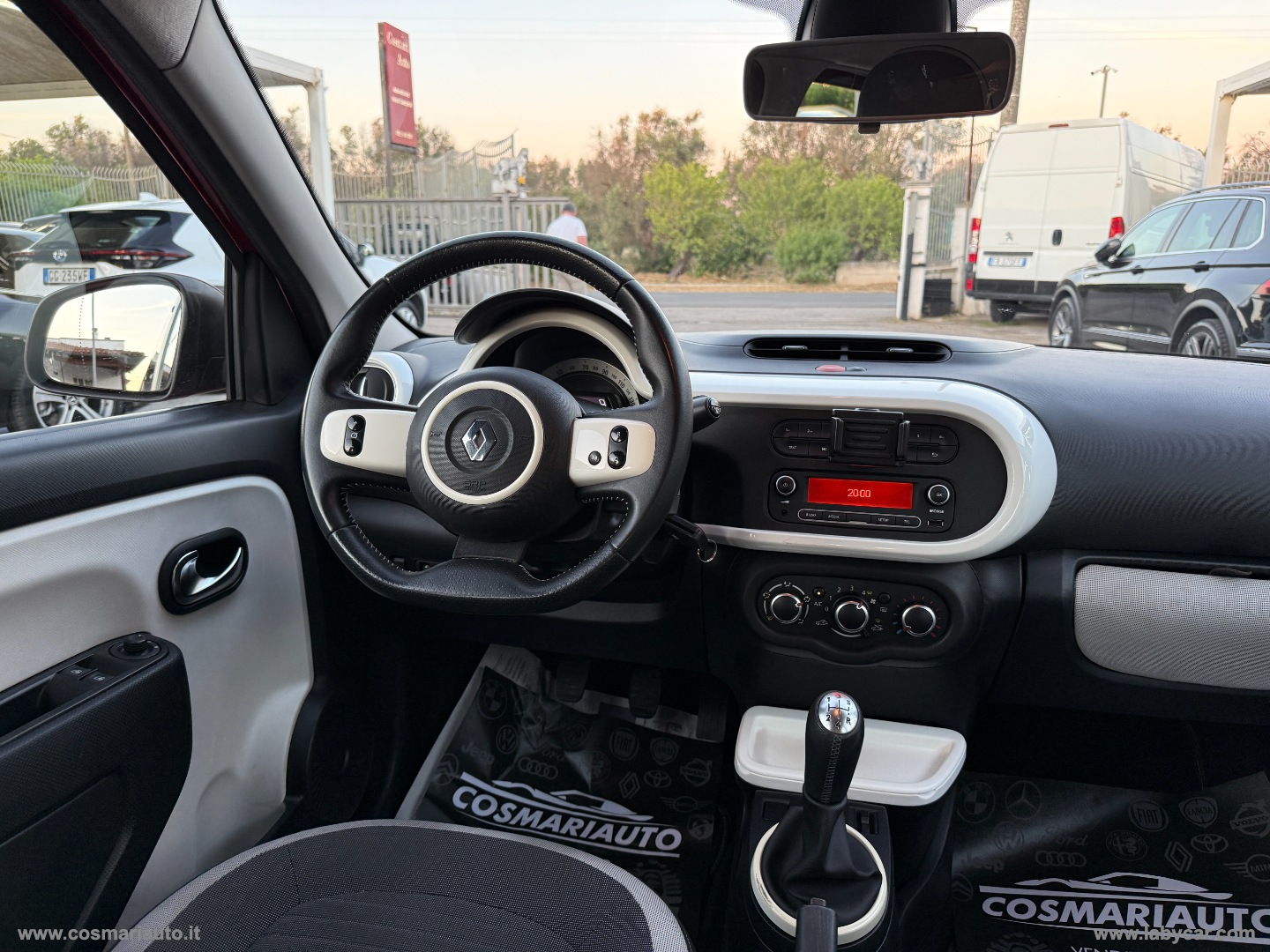 Twingo SCe Zen - immagine 10