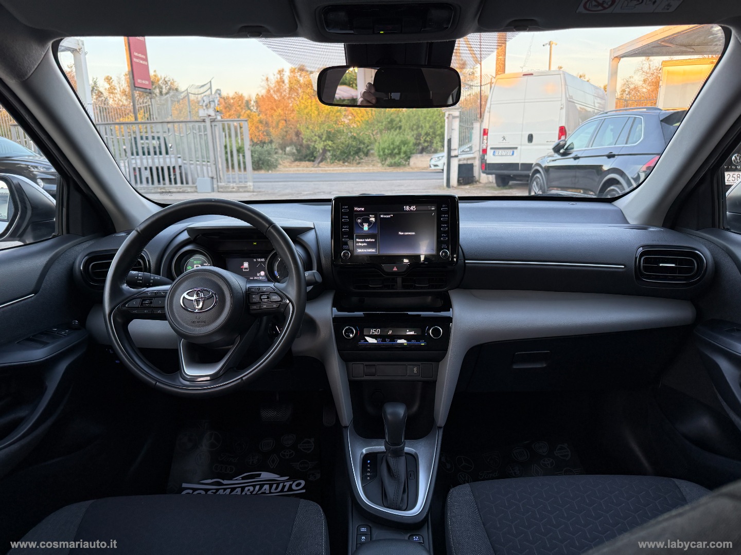 Yaris Cross 1.5 Hybrid 5p. E-CVT Active - immagine 10