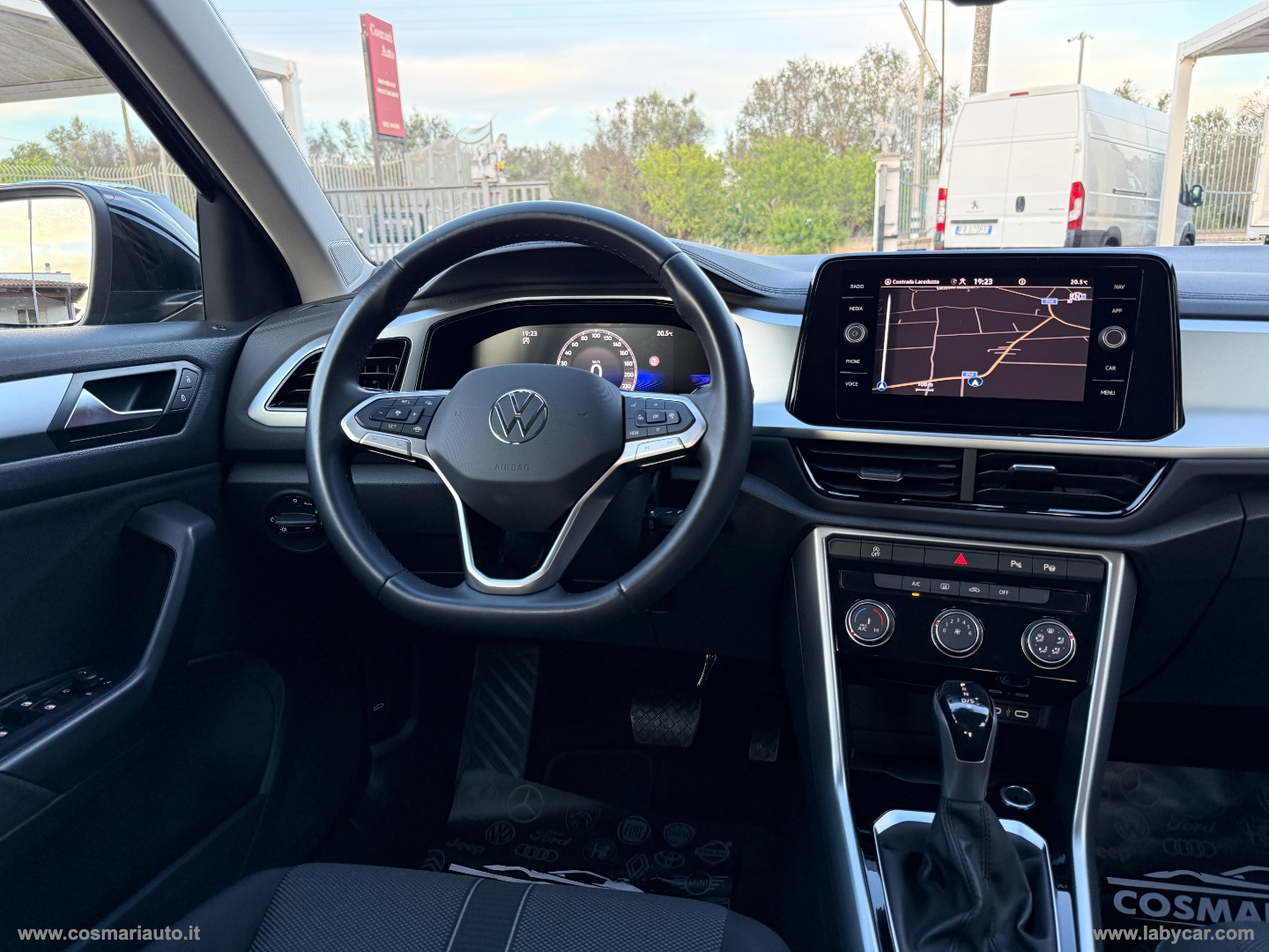 T-Roc 2.0 TDI SCR 150 CV DSG Style - immagine 10