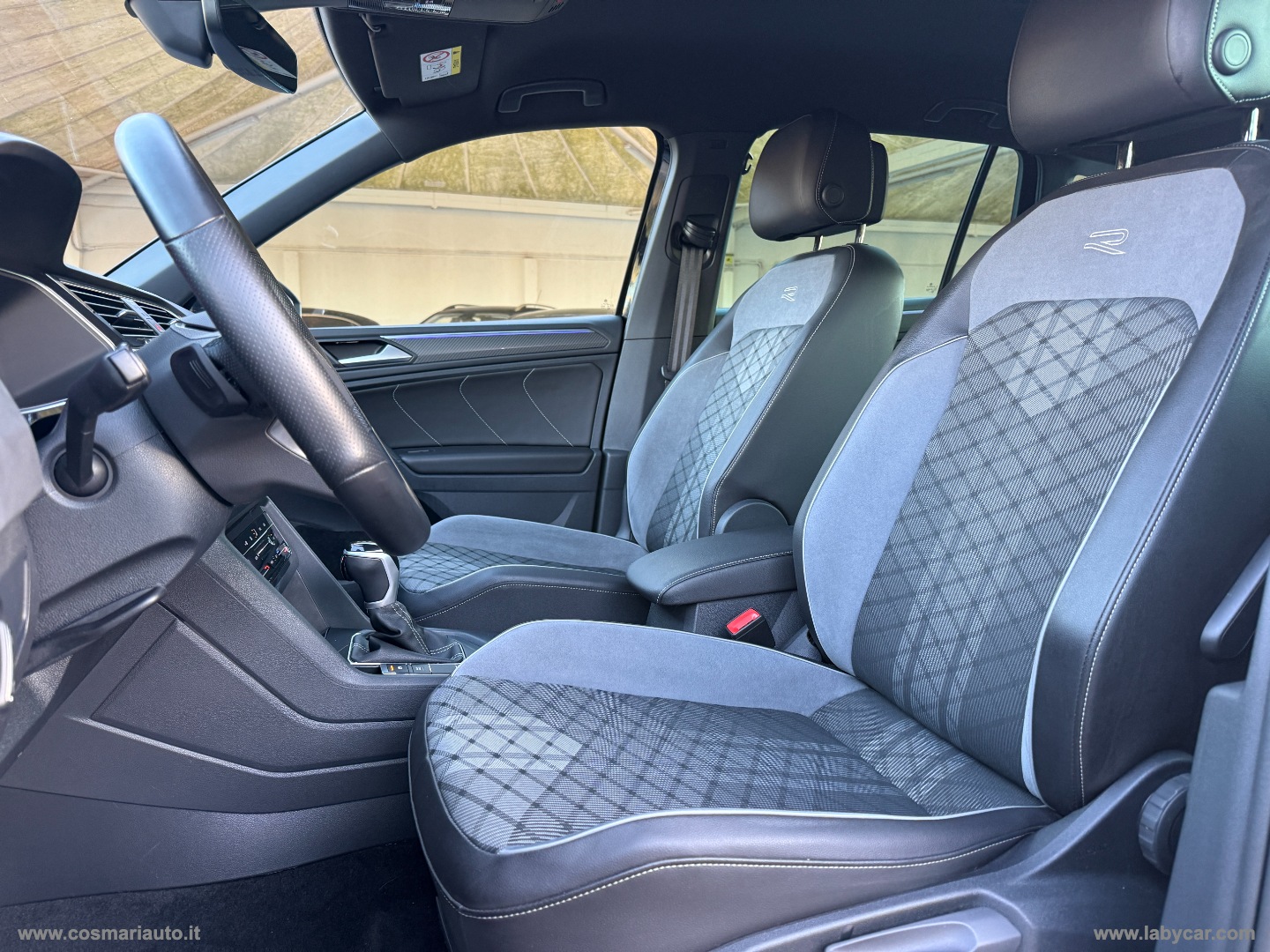 Tiguan 2.0 TDI 150CV DSG R-Line 2023 LUCI AMBIENTE - immagine 10