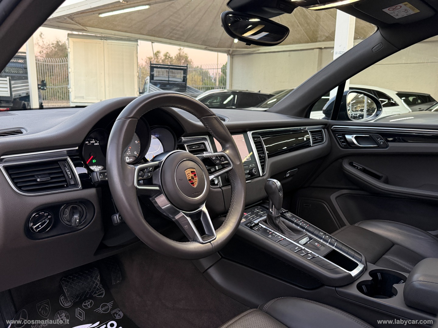 Macan 3.0 S Diesel TETTO APRIBILE, IMPIANTO BOSE, SEDILI MULTIFUNZIONE - immagine 10