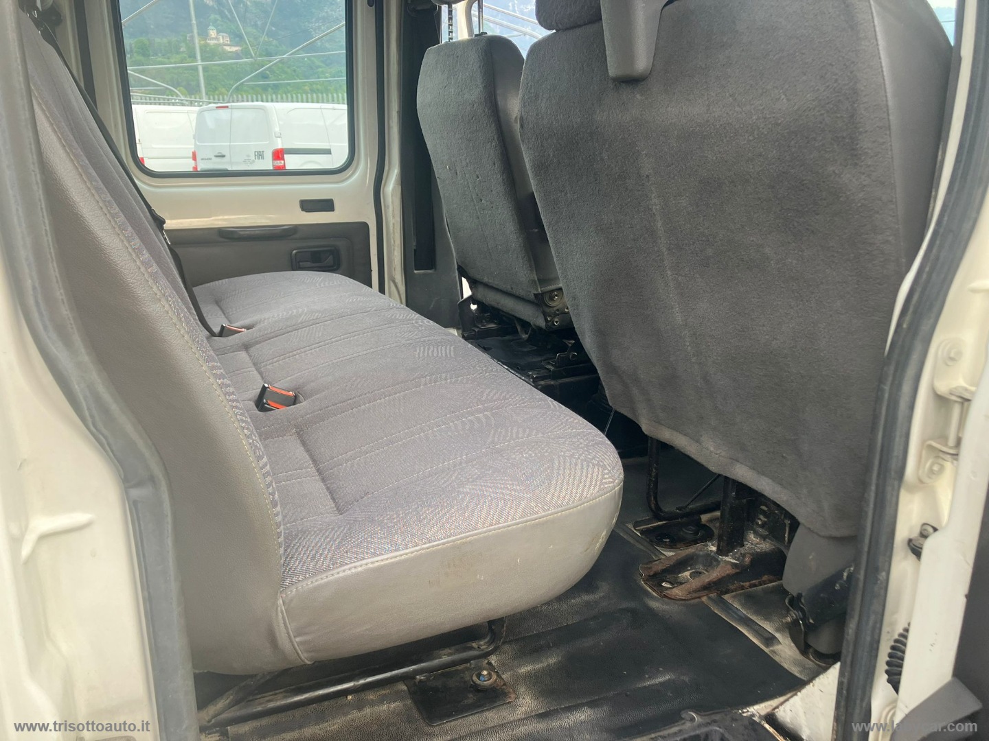 Transit 330 2.4 TD/125CV DC - immagine 10