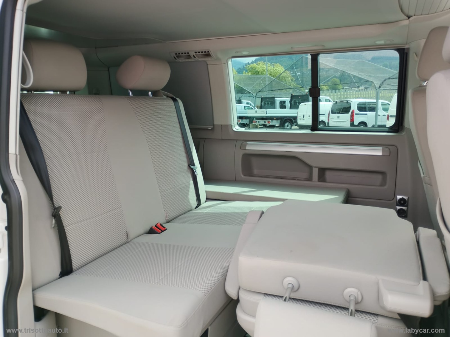California 2.0TDI 199CV DSG Beach CON GANCIO TRAINO - immagine 10