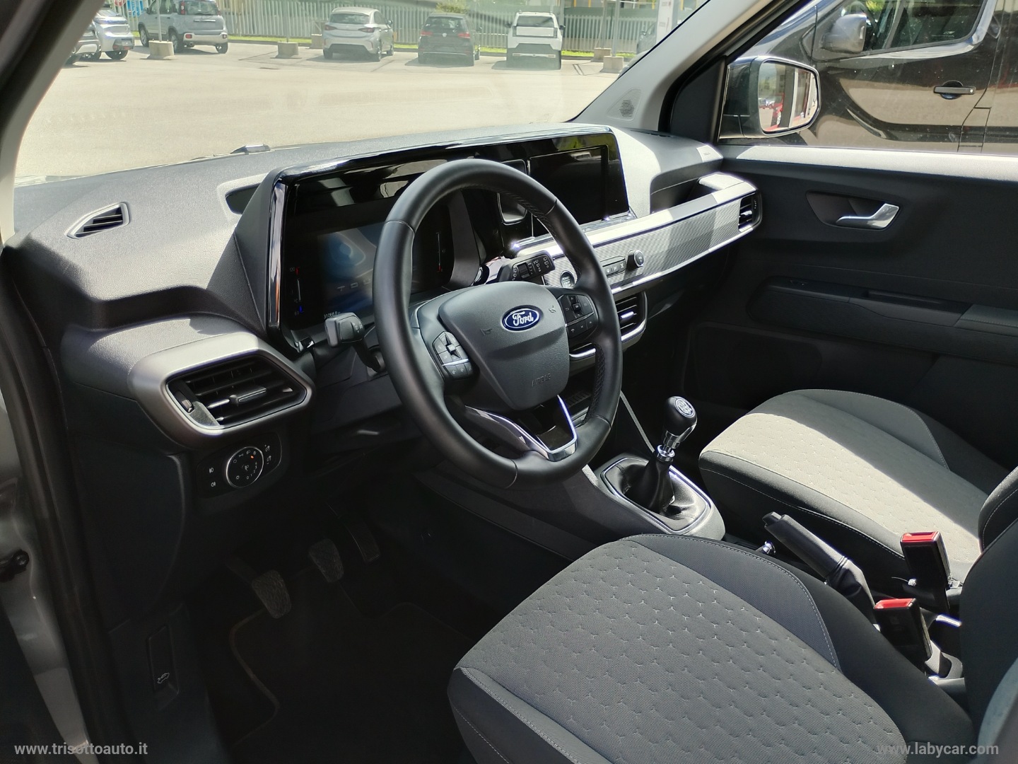 Tourneo Courier 1.0 EcoBoost 125CV Titanium - immagine 10