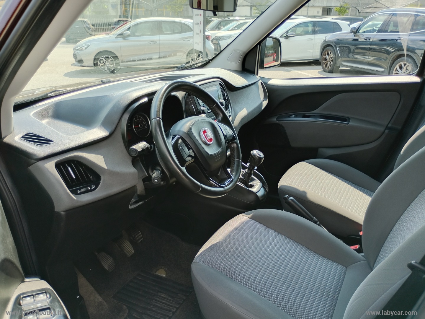 Doblò 1.4 T-Jet Lounge CON GANCIO TRAINO - immagine 10