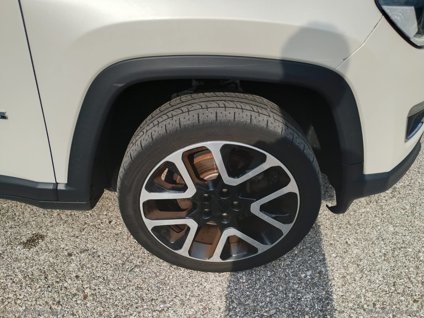 Compass 2.0 Mjt II 170CV aut. 4WD Limited - immagine 10