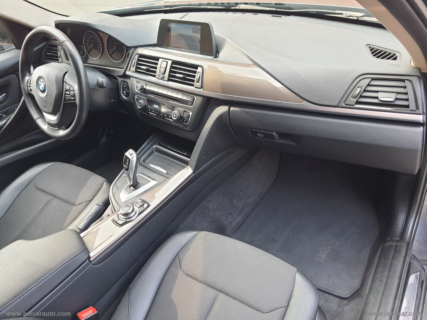 330dA xDrive Modern - immagine 10