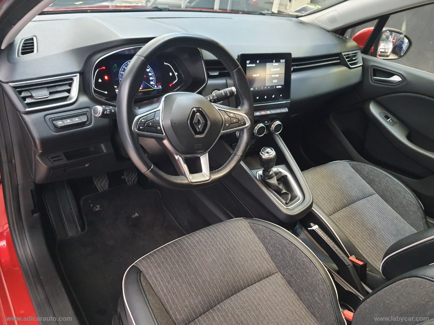 Clio Blue dCi 8V 85 CV 5p. Intens - immagine 10