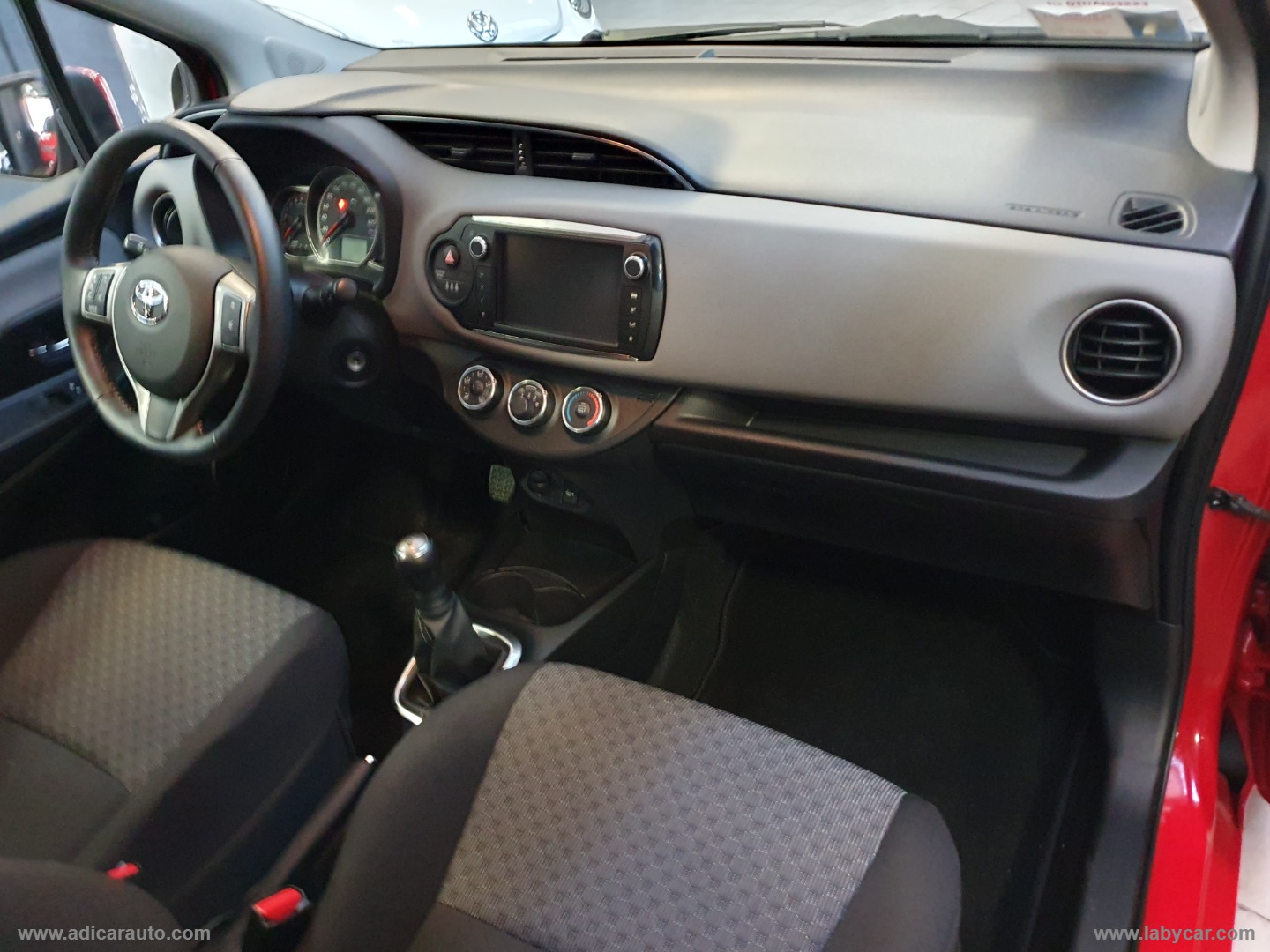 Yaris 1.0 5p. - immagine 10