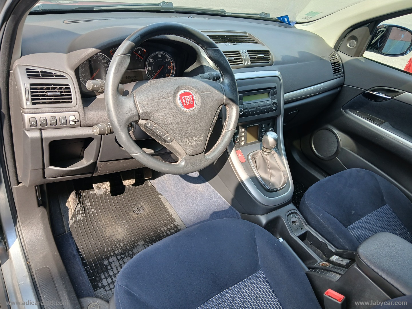 Croma 1.9 MJT Emotion - immagine 10