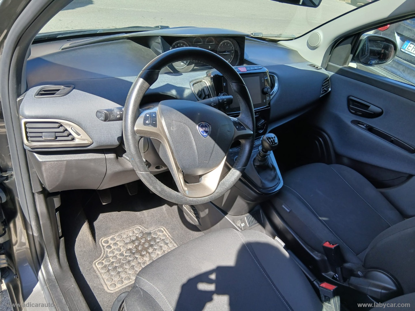 Ypsilon 1.0 FireFly 5p.S&S Hyb. Eco Gold - immagine 10