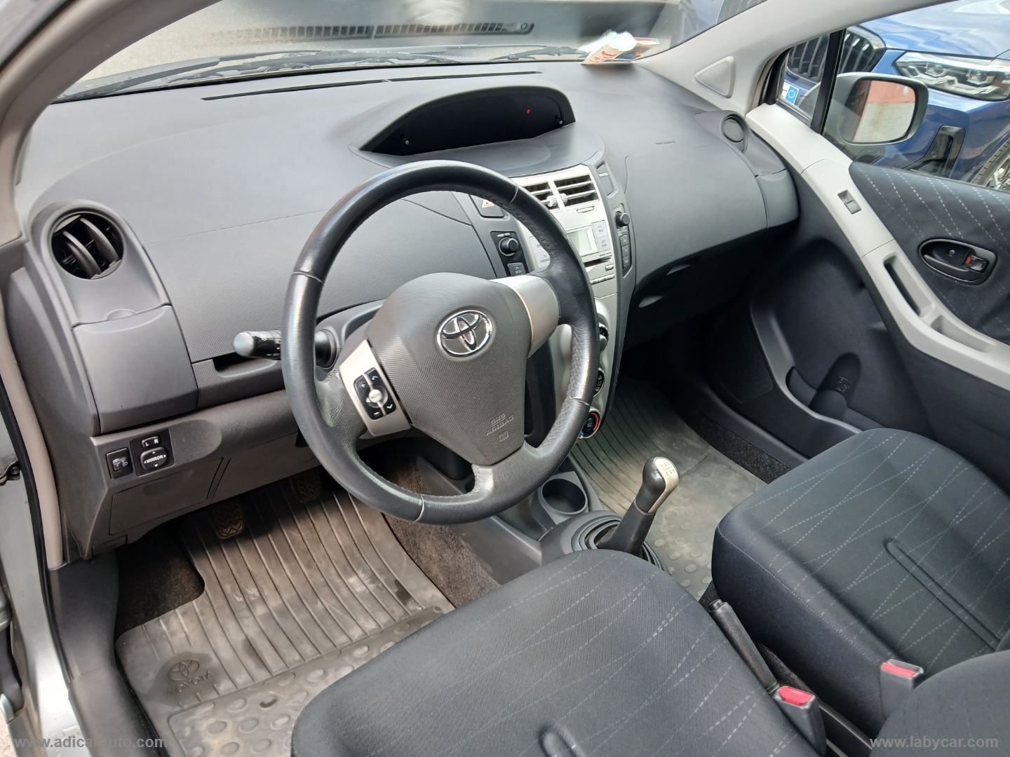Yaris 1.0 3p. - immagine 10