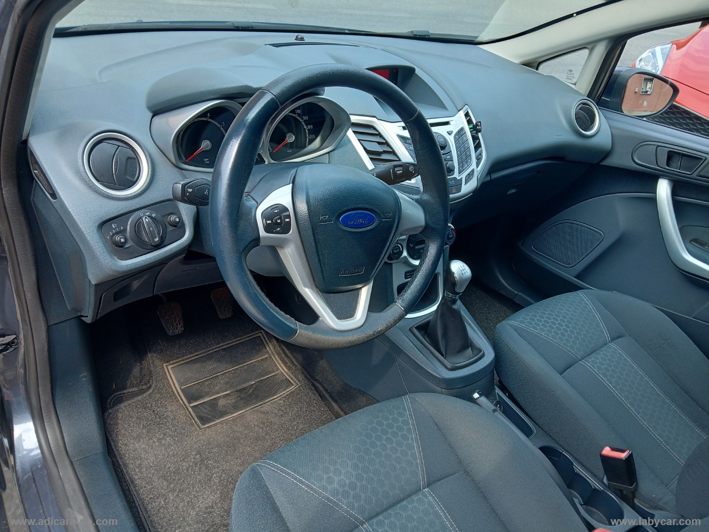 Fiesta 1.2 82 CV 5p. Titanium - immagine 10