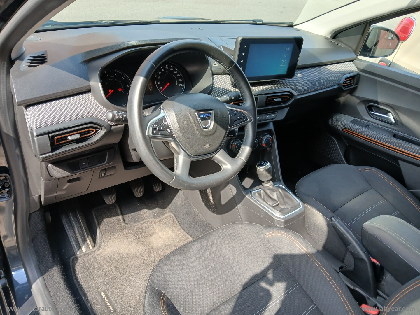 Sandero Stepway 1.0 TCe ECO-G Comfort - immagine 10