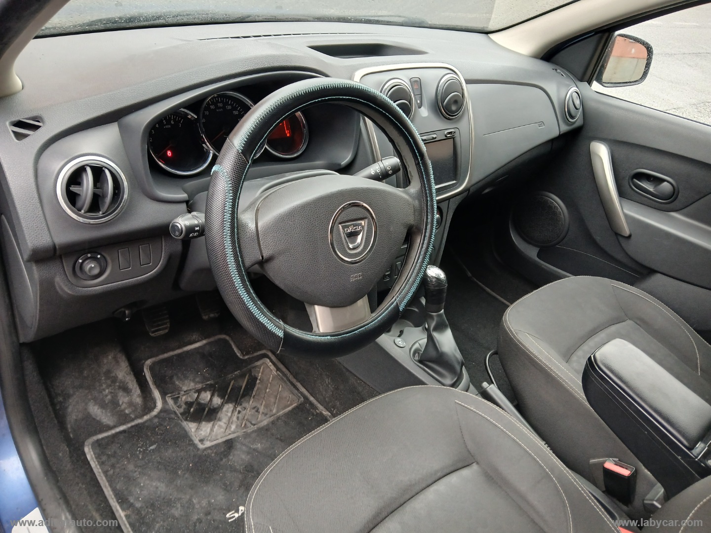 Sandero 1.2 GPL 75 CV Ambiance - immagine 10