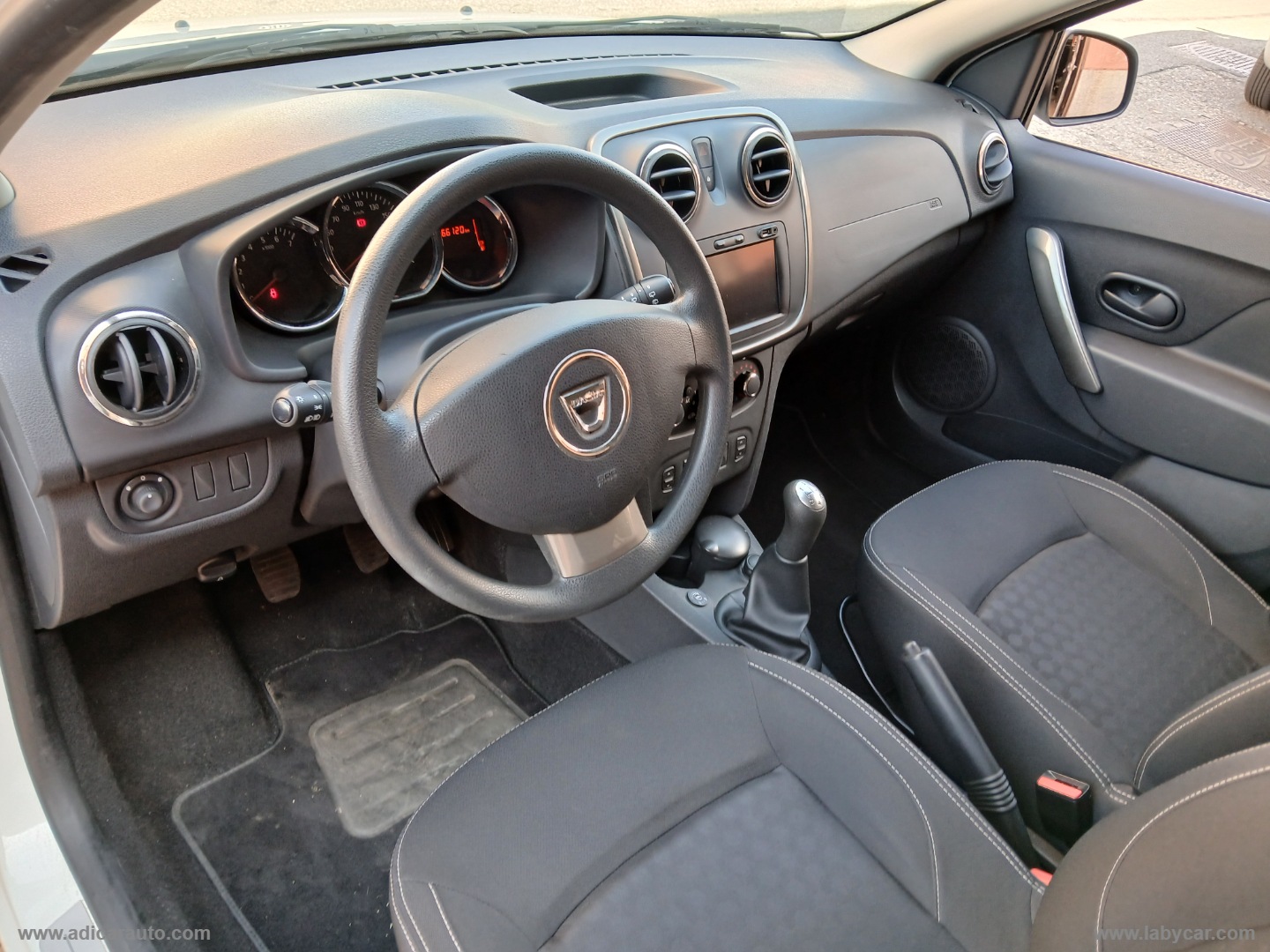 Sandero 1.2 GPL 75 CV Ambiance - immagine 10