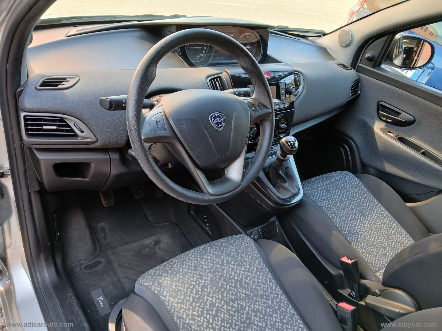 Ypsilon 1.2 69 CV 5p. GPL Ecochic - immagine 10