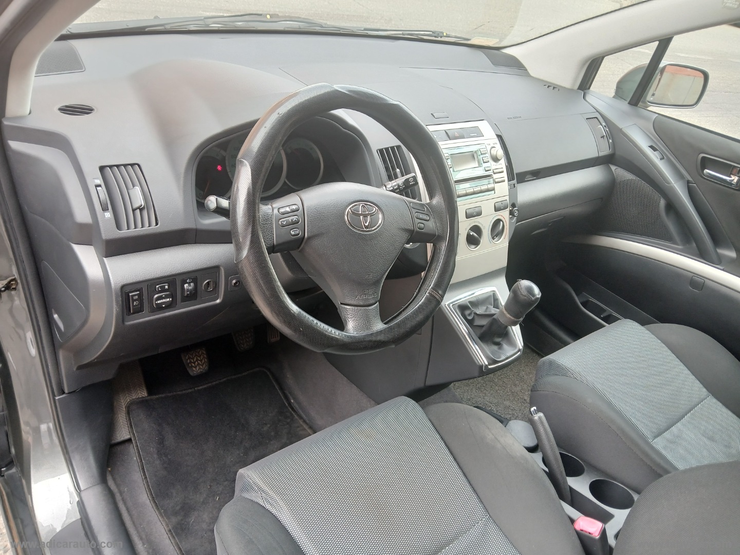 Corolla Verso 2.0 16V D-4D Sol - immagine 10