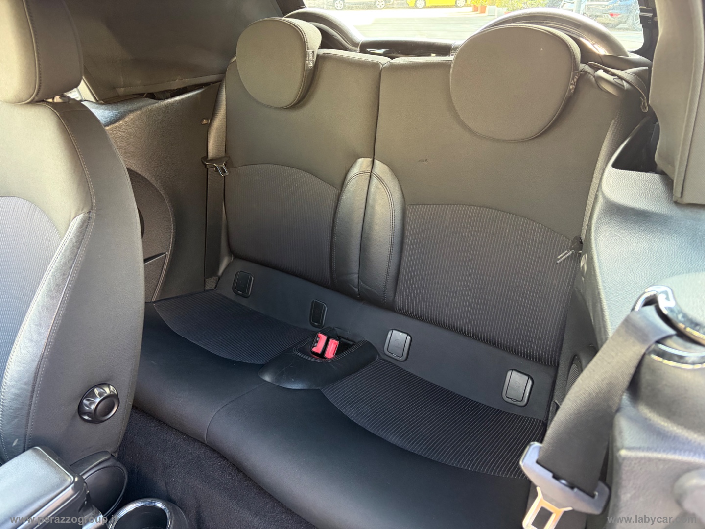 Mini Cooper SD Cabrio - immagine 10